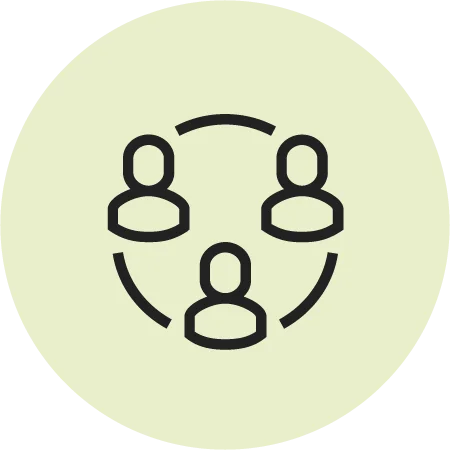 450 collaborateurs